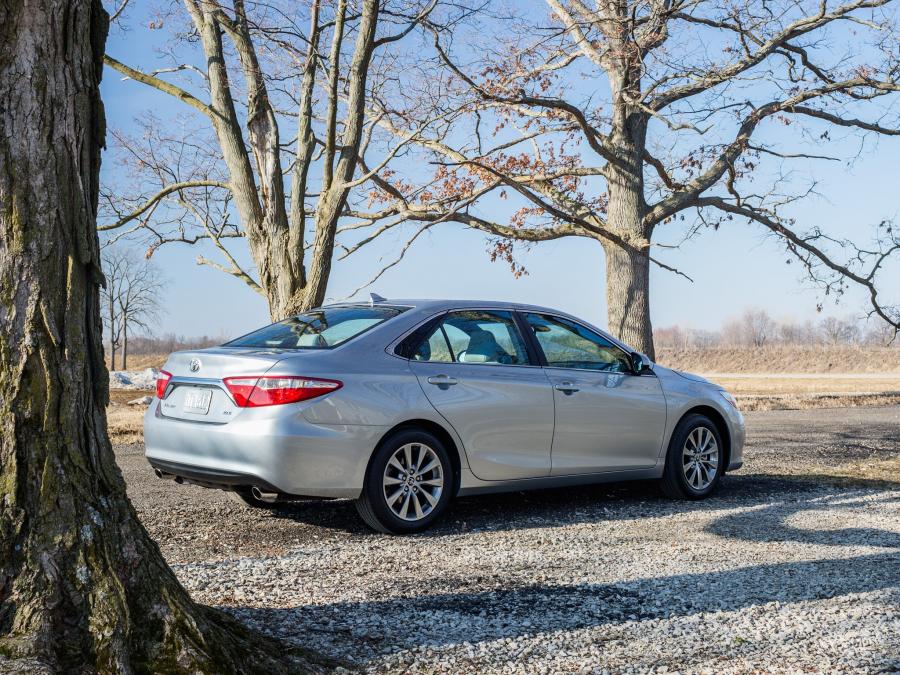  Toyota Camry XLE 2015 года  (фото 5 из 11)